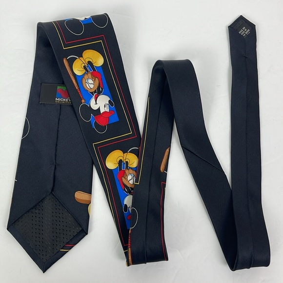 Vtg Mickey Unlimited Mickey Mouse Sports Tie / hockey baseball football - Picture 5 of 9